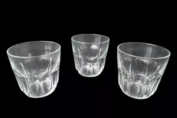 Lot of 3 Vintage Arcoroc France Clear Glass Orange Juice Glasses Petale Panel 