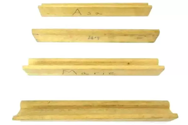 Lot of 4 Wooden Scrabble Tile Holders 7in for Crafts - Pre-Owned