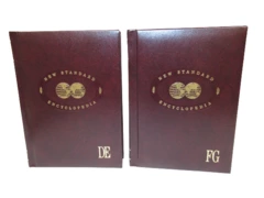 Lot of 2 New Standard Encyclopedias Volumes "DE" & "FG" Good Condition