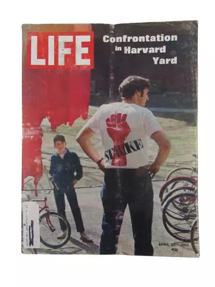 Vintage LIFE Magazine April 25 1969 Harvard Yard Confrontation Collectible