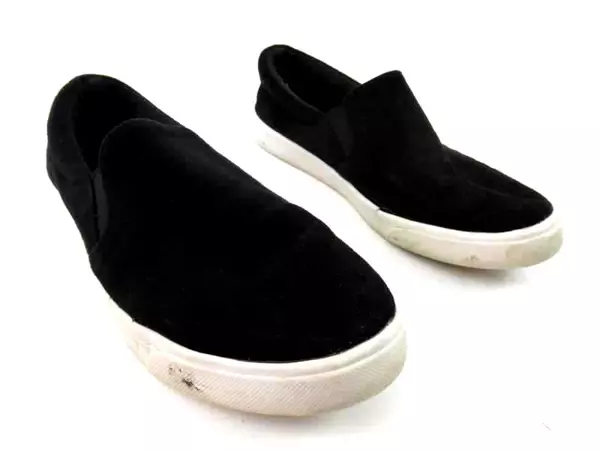 Soda Women's Size 6 Black Faux Suede Slip-On Casual Comfort Shoes