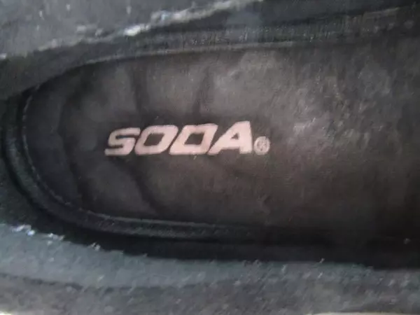 Soda Women's Size 6 Black Faux Suede Slip-On Casual Comfort Shoes