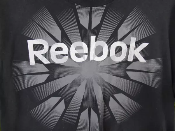 Reebok Men's Graphic Tee Shirt Size S Black Short Sleeve Good Condition