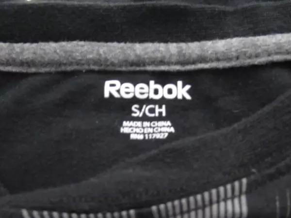 Reebok Men's Graphic Tee Shirt Size S Black Short Sleeve Good Condition