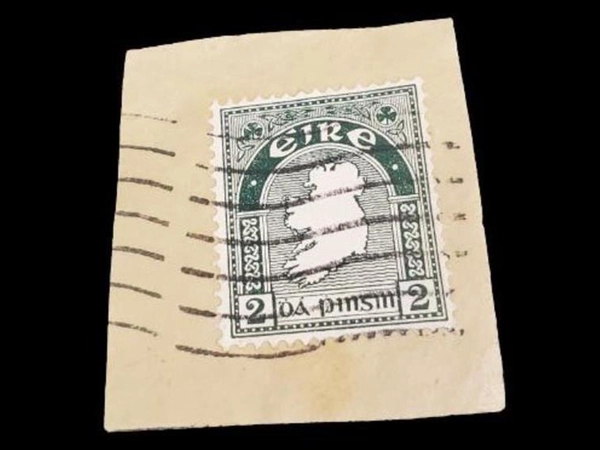 Vintage 1930s Eire 2 Pinsin Green White Irish Stamp on Envelope