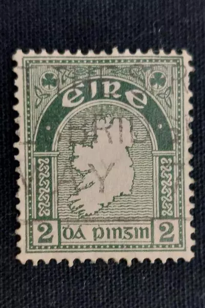 Rare Vintage 1930s Eire 2 Pinsin Green White Used Irish Stamp Collectible
