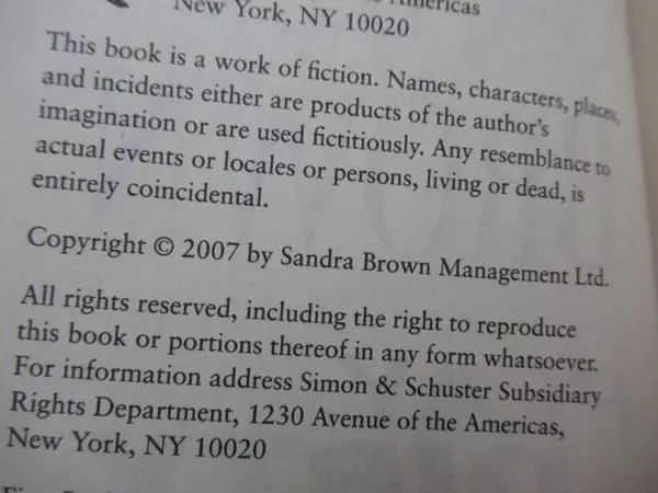 Play Dirty by Sandra Brown 2007 Pocket Books Paperback - Very Good Condition