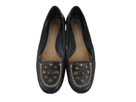 Apostrophe Gretal 566 Black Leather Studded Flats Women's Size 8 Good Condition