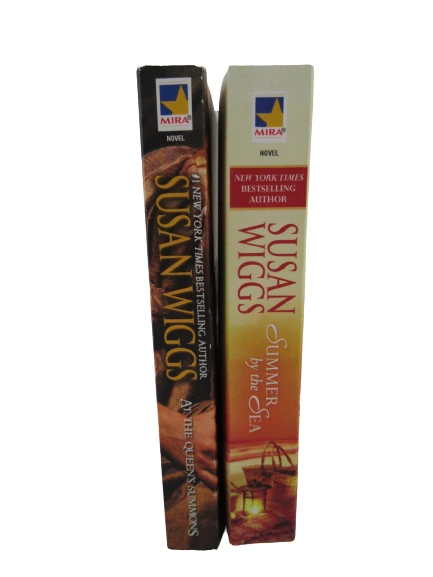 Lot of 2 Susan Wiggs Romance Novels Summer By The Sea & Queen's Summons