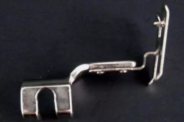 Vintage Singer 600 Slant Shank Satin Stitch Foot 161167 Sewing Machine Part