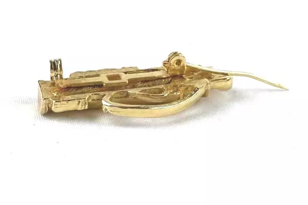 Vintage Gold Tone Golf Bag Pendant Brooch - Collectible Jewelry Gift