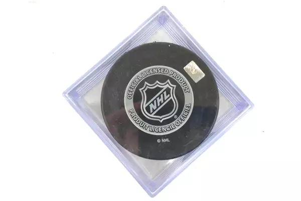 Garrett Haar Signed 2013 NHL Capitals Hockey Puck with Case - Pre-Owned