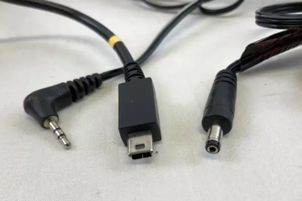 Lot of 5 Untested AC Power Adapters Uniden Motorola 2Wire 2-Prong