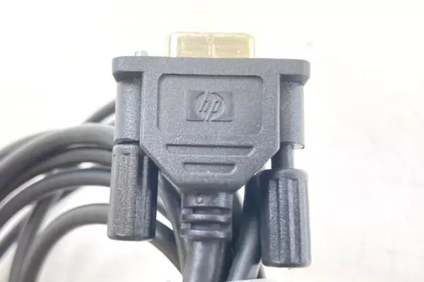 HP 6ft 9 Pin Male to Male VGA Serial Cable F104780002 - Pre-owned