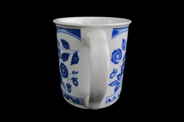 Cooks Club Englishtown Lot of 3 Blue Floral Ceramic Mugs