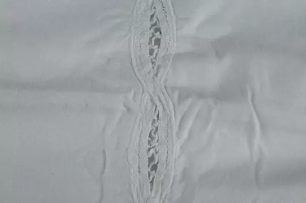 Vintage Floral Lace White Table Runner 28"x24" Linen Dining Home Decor