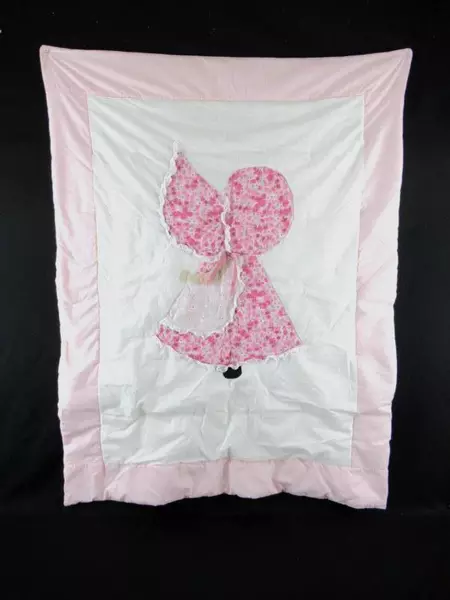 Vintage Sun Bonnet Sue Baby Blanket Pink Floral Appliqued Knit Fabric