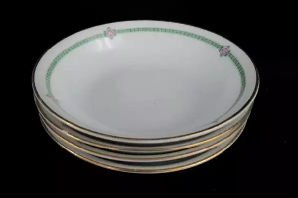 Lot of 4 Vintage Hutschenreuther Bavaria Fruit Bowls Green Pink Gold Trim