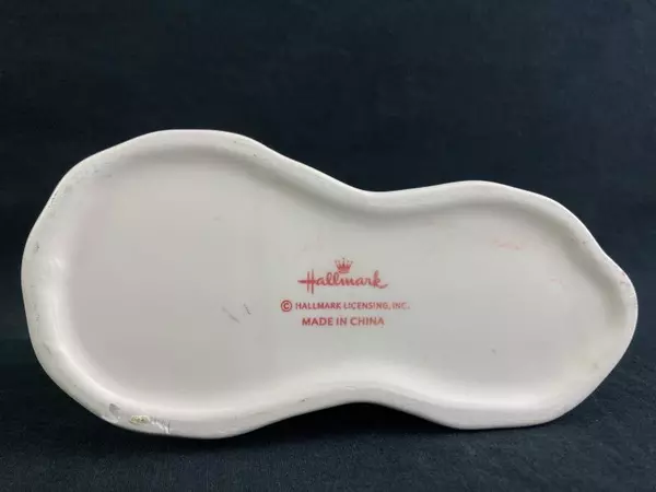 Hallmark Penguin Tea Light Candle Holder Ceramic Christmas Decor 4x6in