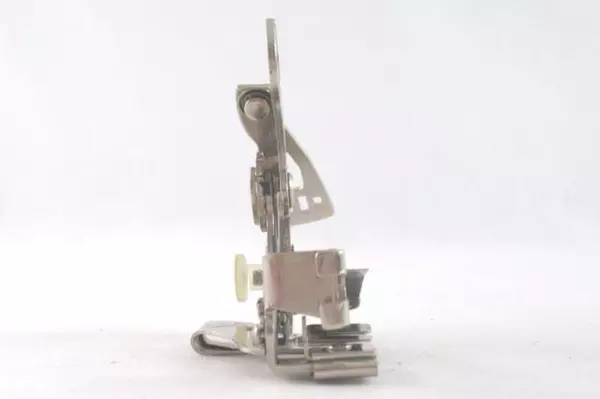 Vintage Greist Singer Sewing Machine Ruffler Foot USA Pat No 2593519 