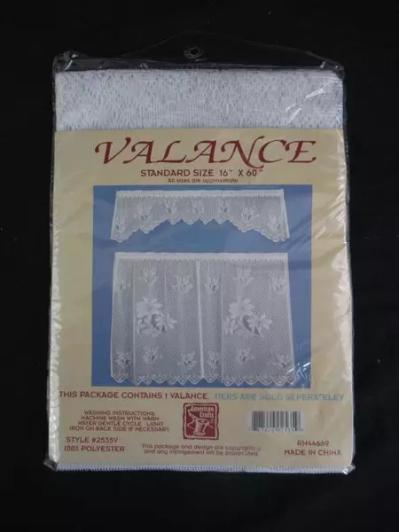 Vintage American Crafts White Floral Valance 60” x 16” Sealed Home Decor