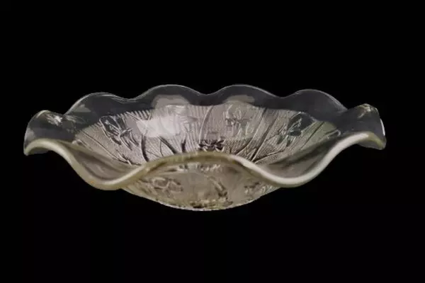 Vintage Jeannette Glass Iris And Herringbone Nine And A Half Inch Salad Bowl