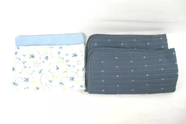 Lot of 4 Decorative Floral & Solid Pillowcases Shams Blue White Yellow