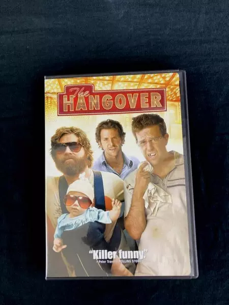 The Hangover DVD 2009 Warner Bros Rated R Zach Galifianakis Pre-Owned Good