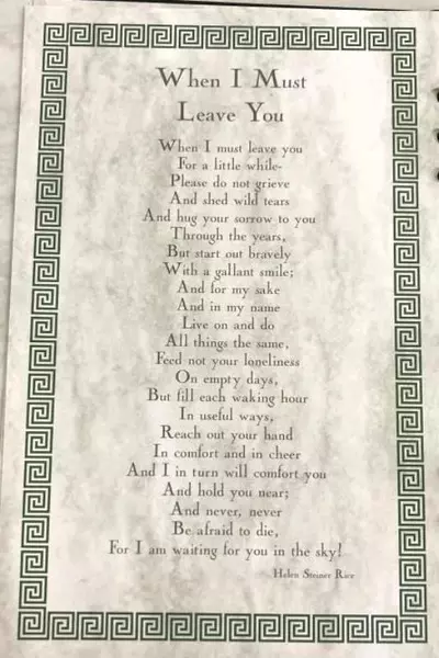 Book of Memories Guest Book Black & Gold Memorial Binder 12 Pages