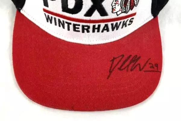 Portland Winterhawks Autographed Snapback Hat Cap PDX - Good Pre-Owned