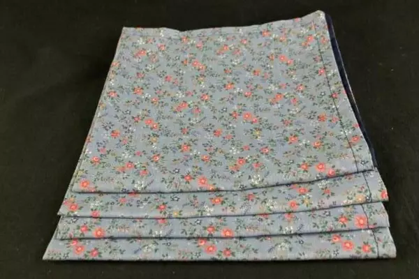 Lot of 4 Vintage Reversible Napkins Blue Floral & Solid 16.5" Square