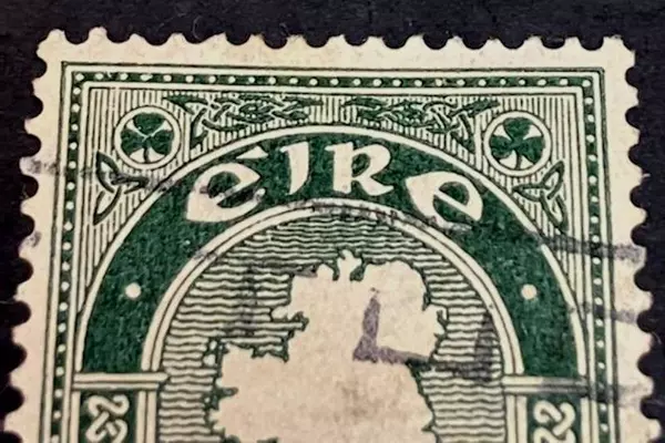 Used 1935 Eire 2 Pinsin Green Stamp Fine Hinged with Postmark