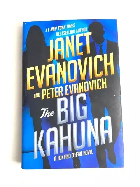 The Big Kahuna by Janet & Peter Evanovich 2019 Mystery Thriller HC - Good