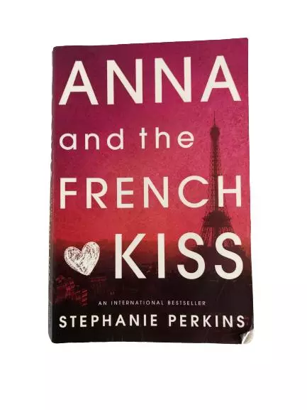 Anna and the French Kiss by Stephanie Perkins 2010 Paperback Good Condition