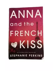 Anna and the French Kiss by Stephanie Perkins 2010 Paperback Good Condition