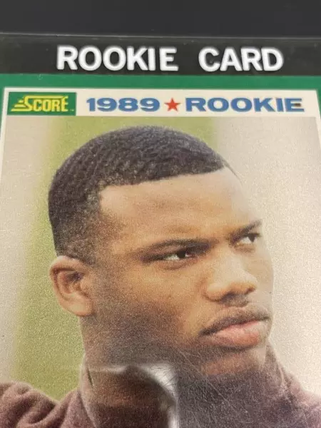 1989 Eric Metcalf Rookie Football Card in Hard Plastic Case Score 259