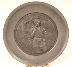 Vintage 1978 Creative World Plate The Village Smithy Tewksbury Metal 9714