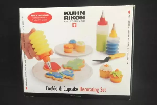 Kuhn Rikon Cookie & Cupcake Decorating Set - Pre-Owned, No Tips Included