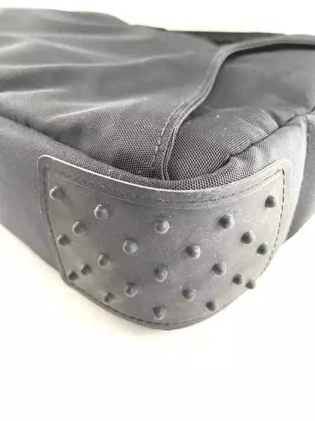 Sleek Black Laptop Bag w/ Removable Strap & Multiple Pockets - Pre-Owned