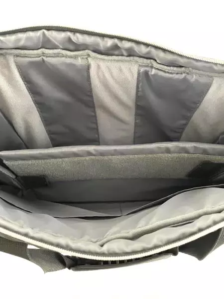 Sleek Black Laptop Bag w/ Removable Strap & Multiple Pockets - Pre-Owned