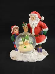 Gerson International Santa & Child Snow Globe 6" Tall Resin Holiday Decor
