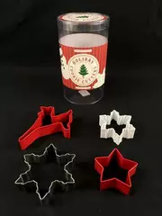 Williams Sonoma Holiday Cookie Cutters Set of 4 Metal Snowflake Star Reindeer