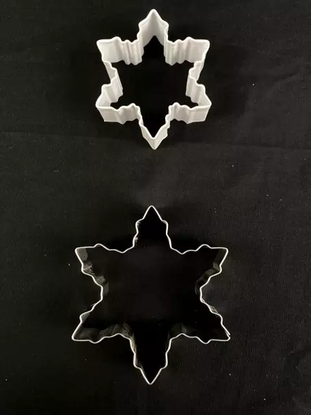 Williams Sonoma Holiday Cookie Cutters Set of 4 Metal Snowflake Star Reindeer