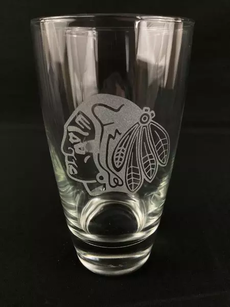 Portland Winterhawks Etched Beer Glass 6" Tall Hockey Souvenir Cup