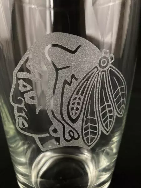 Portland Winterhawks Etched Beer Glass 6" Tall Hockey Souvenir Cup