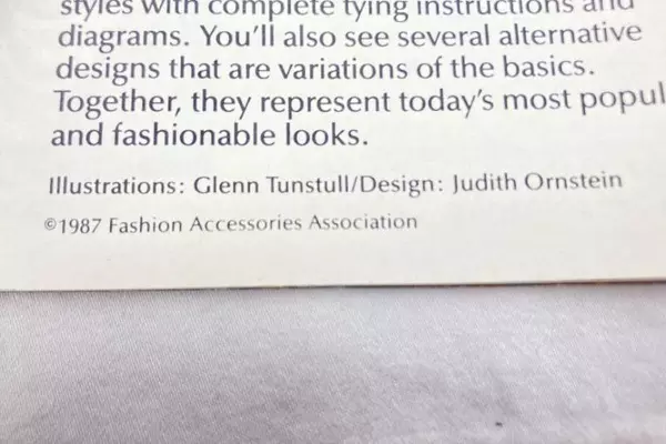 Vintage 1987 Scarves Guide Booklet & 2 Clear Plastic Scarf Rings Set