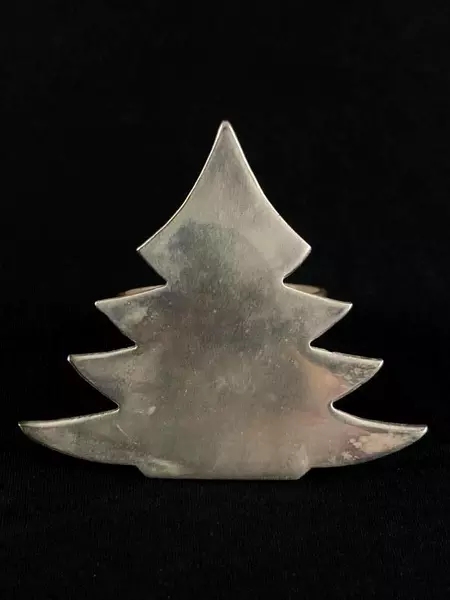 Set of 4 Pier 1 Metal Christmas Napkin Rings Star Snowflake Tree Reindeer