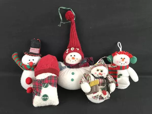 Lot of 5 Fleece Snowman Ornaments - Holiday Teacher Decor & Accessories