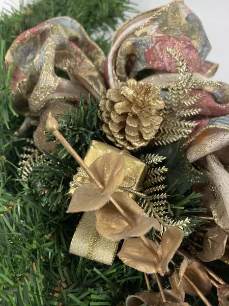 Lot of Artificial Christmas Pine Bow with Pinecones & Floral Ribbon Decor