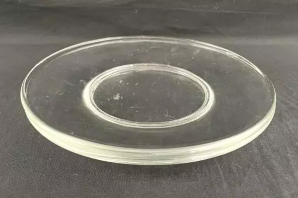 Lot of 2 Vintage Anchor Hocking 8" Presence Clear Glass Luncheon Plates